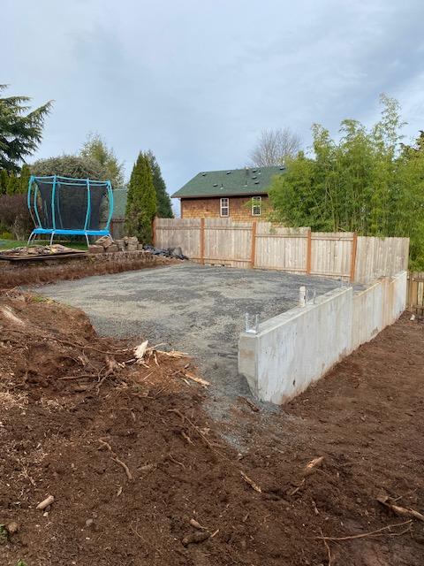 Retaining wall of concrete and excavation services